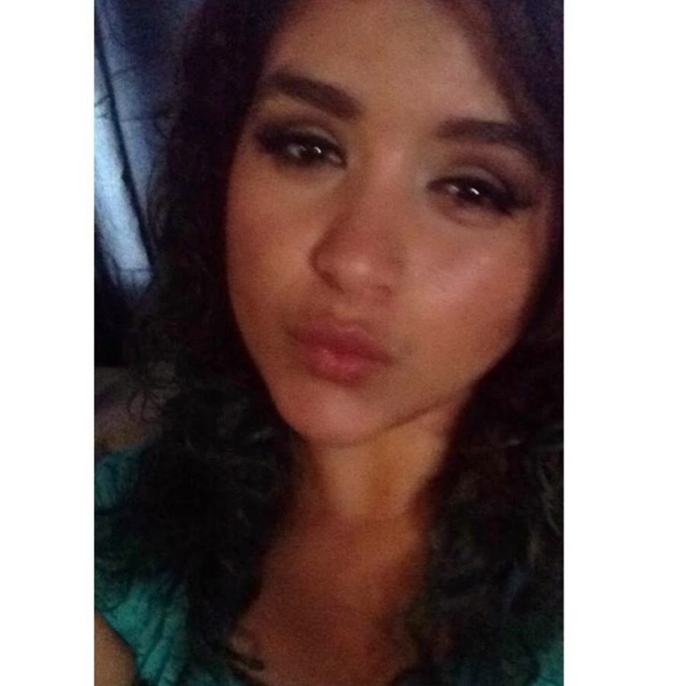 Meet your Posher, Yessi